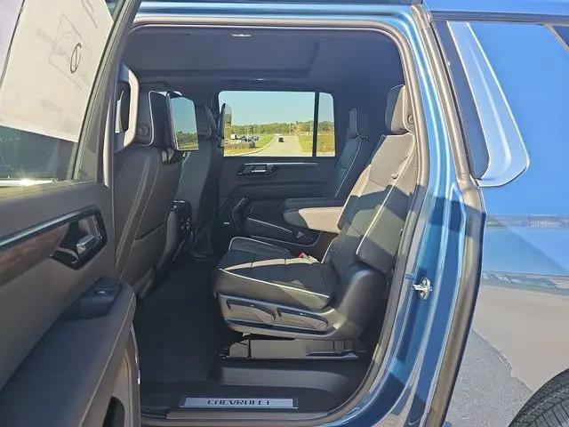 2026 Chevrolet Suburban Premier, 4WD