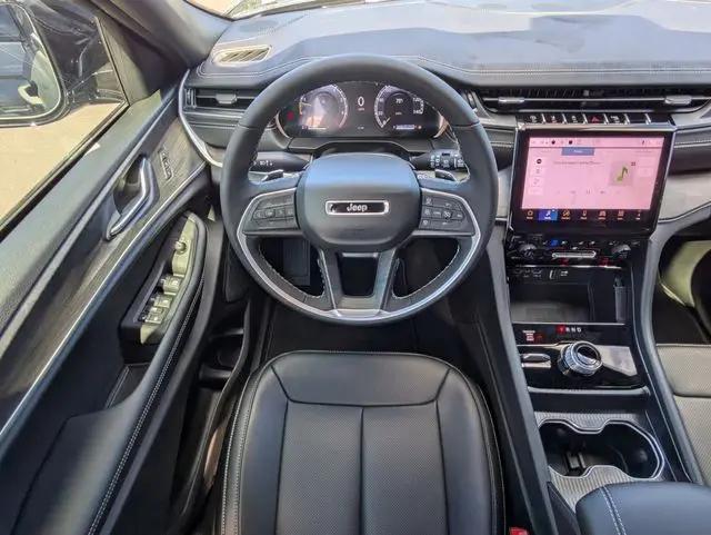2025 Jeep Grand Cherokee Limited 4x4