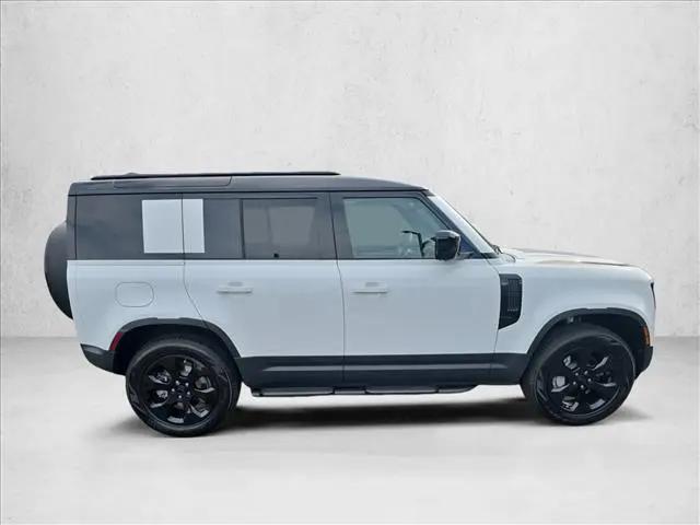 2026 Land Rover Defender P300 S