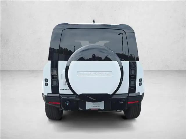 2026 Land Rover Defender P300 S