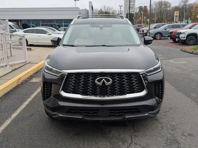 2022 INFINITI QX60 LUXE AWD