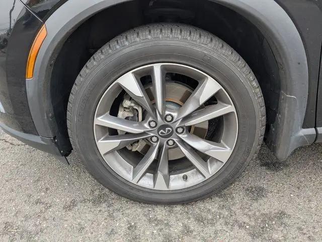 2022 INFINITI QX60 LUXE AWD