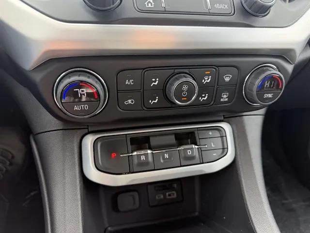 2023 GMC Acadia AWD SLT