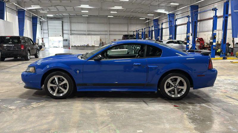 2003 Ford Mustang Mach 1