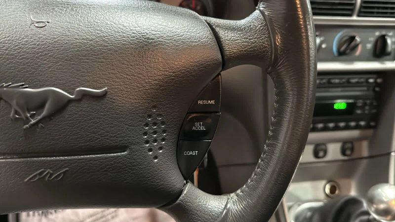 2003 Ford Mustang Mach 1
