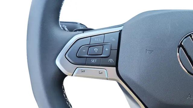 2026 Volkswagen Atlas Cross Sport SE