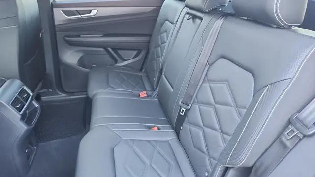 2026 Volkswagen Atlas Cross Sport SE