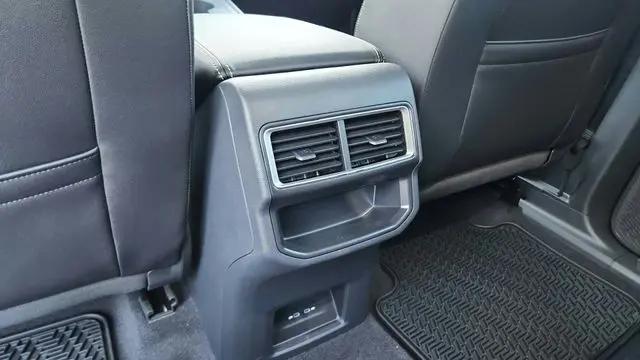 2026 Volkswagen Atlas Cross Sport SE