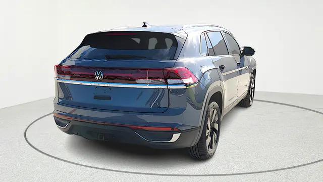 2026 Volkswagen Atlas Cross Sport SE with Technology