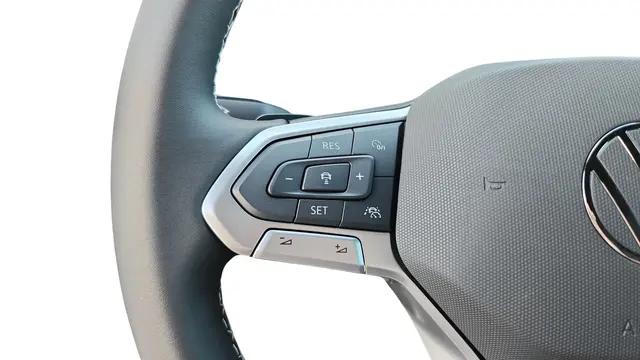 2026 Volkswagen Atlas Cross Sport SE with Technology