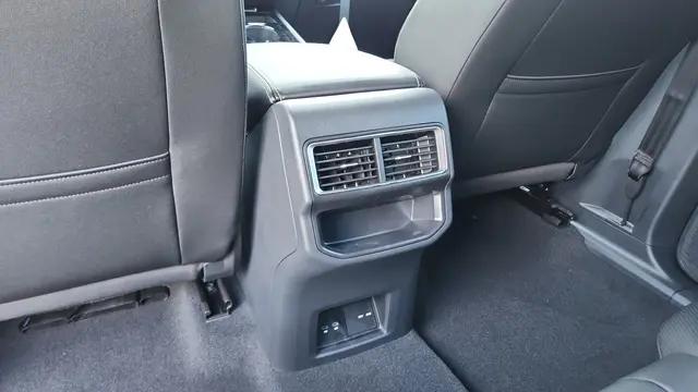 2026 Volkswagen Atlas Cross Sport SE with Technology