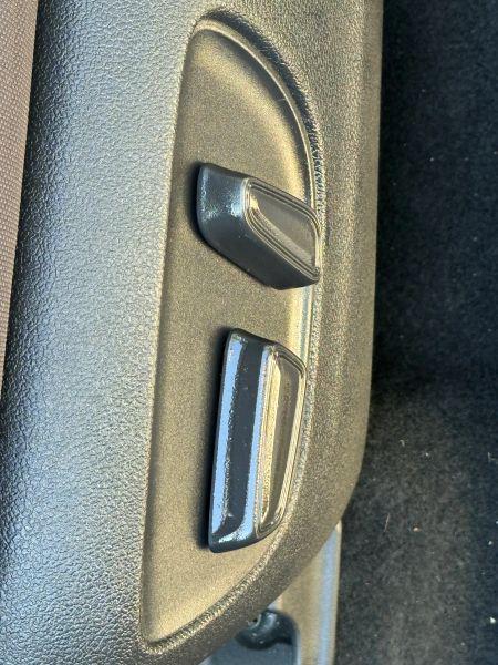 2020 Toyota Highlander LE