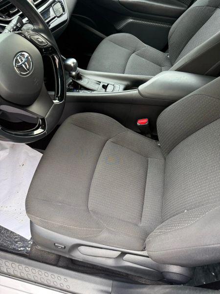 2018 Toyota C-HR XLE Premium