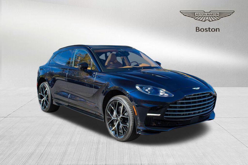 /2025 Aston-Martin DBX