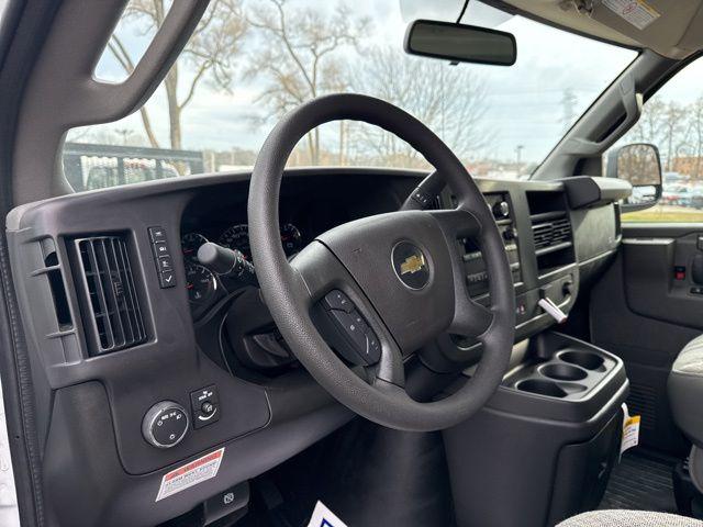 2025 Chevrolet Express Cutaway Work Van