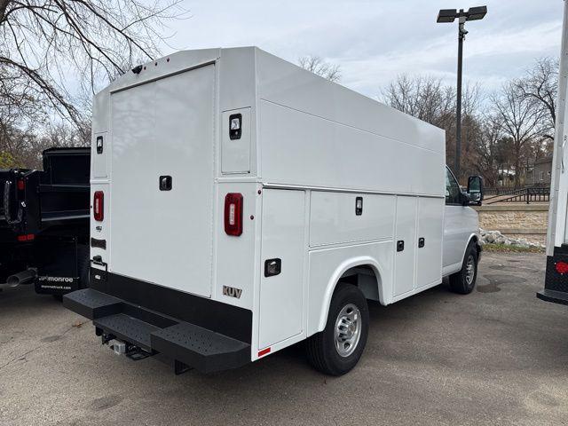 2025 Chevrolet Express Cutaway Work Van