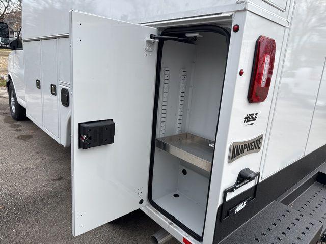 2025 Chevrolet Express Cutaway Work Van