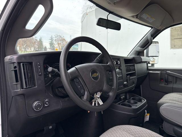 2025 Chevrolet Express Cutaway Work Van