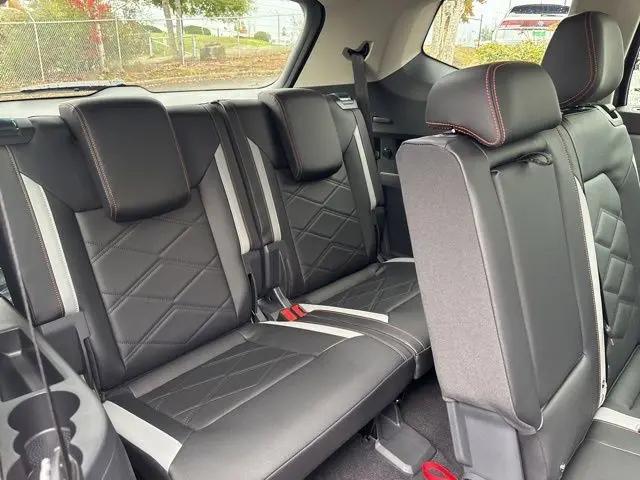 2026 Volkswagen Atlas Peak Edition