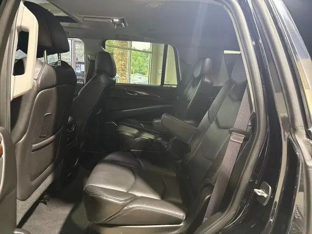2015 Cadillac Escalade Luxury