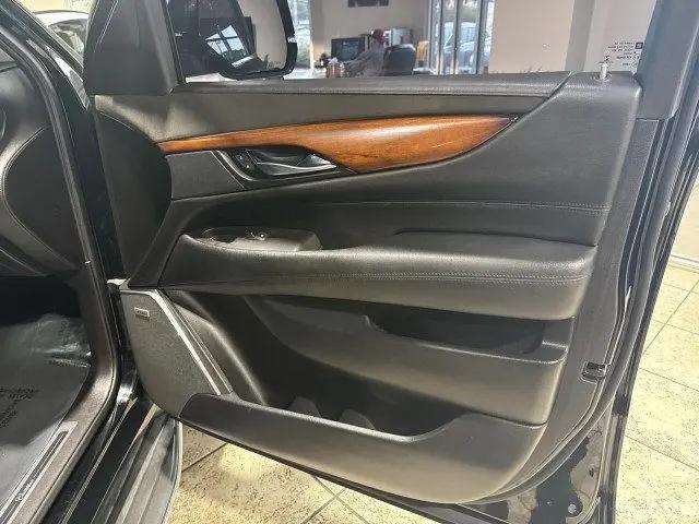 2015 Cadillac Escalade Luxury