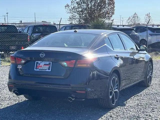 2025 Nissan Altima SR FWD