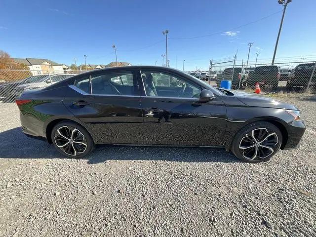 2025 Nissan Altima SR FWD