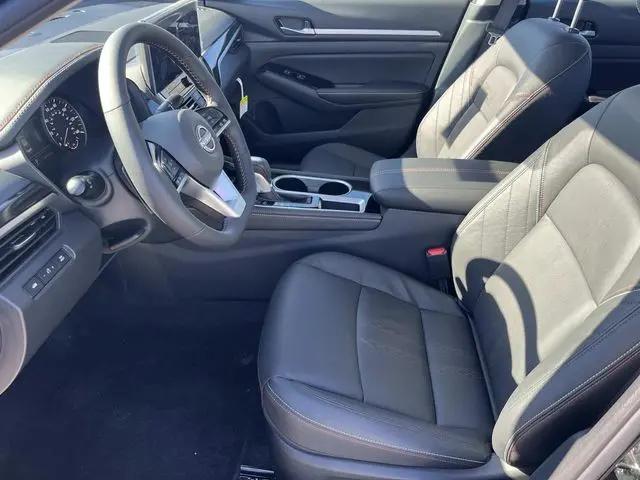2025 Nissan Altima SR FWD