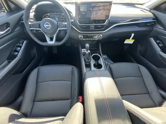 2025 Nissan Altima SR FWD