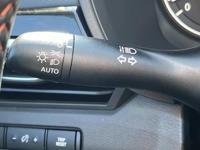 2025 Nissan Altima SR FWD