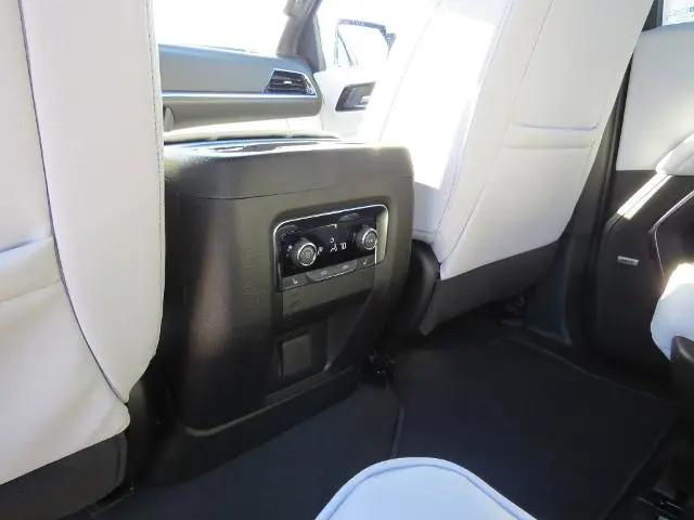 2026 Chevrolet Suburban Premier, RWD
