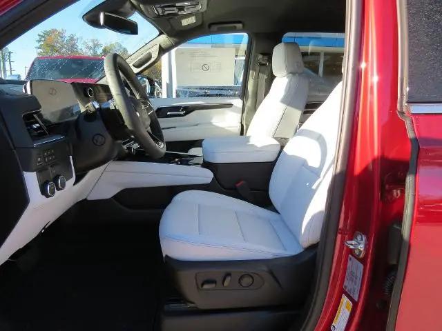 2026 Chevrolet Suburban Premier, RWD