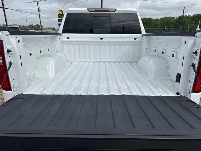 2026 Chevrolet Silverado 1500 4WD Crew Cab Short Bed LTZ