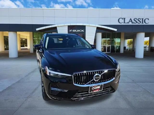 2022 Volvo XC60 B5 Momentum
