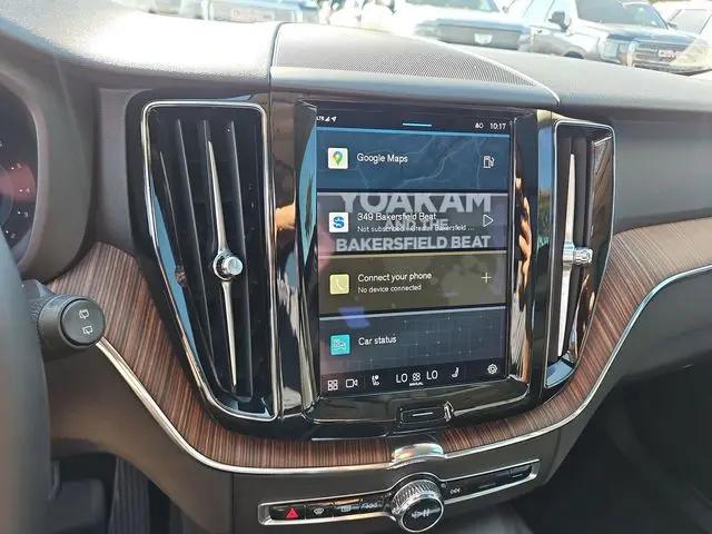 2022 Volvo XC60 B5 Momentum