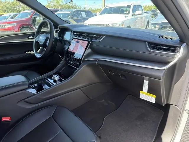 2025 Jeep Grand Cherokee L Limited 4x2