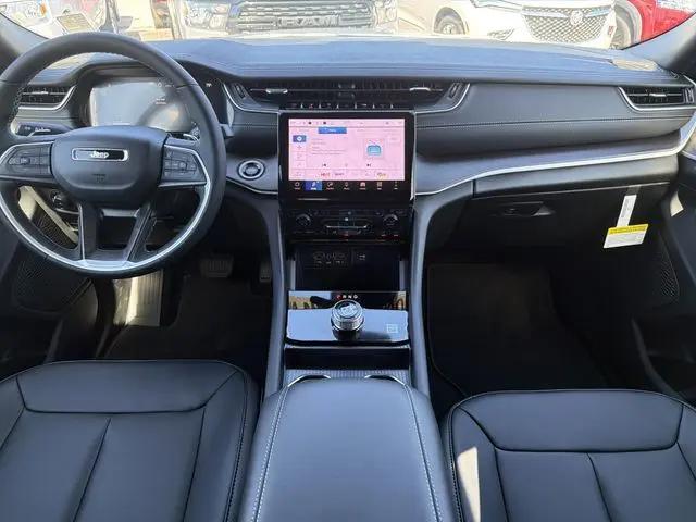 2025 Jeep Grand Cherokee L Limited 4x2