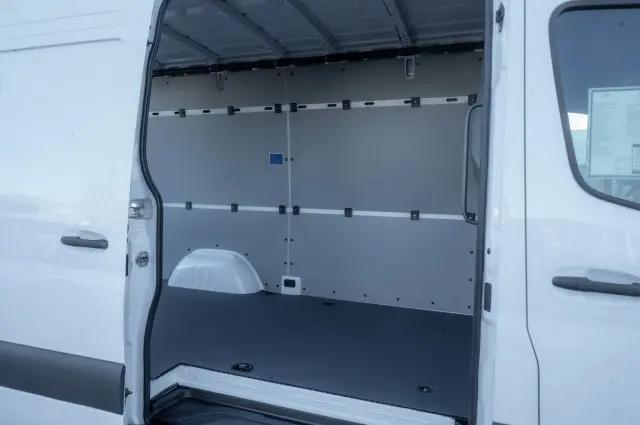 2026 Mercedes-Benz Sprinter 2500 Standard Roof 4-Cyl Diesel HO