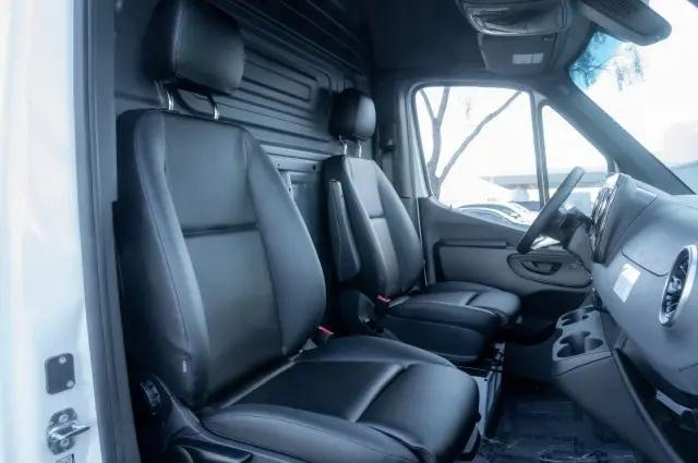 2026 Mercedes-Benz Sprinter 2500 Standard Roof 4-Cyl Diesel HO