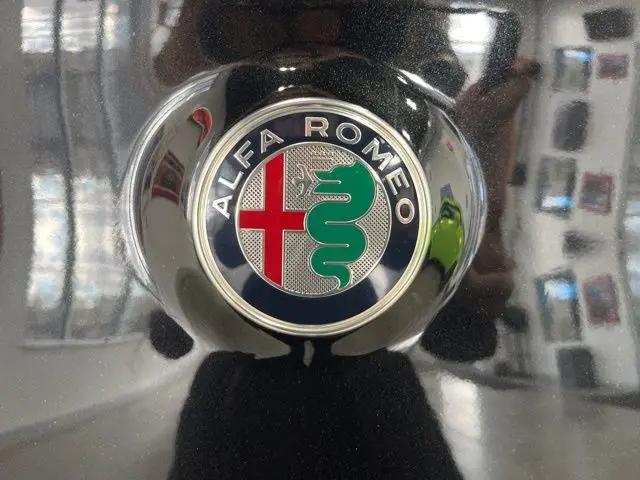 2022 Alfa Romeo Stelvio Ti AWD