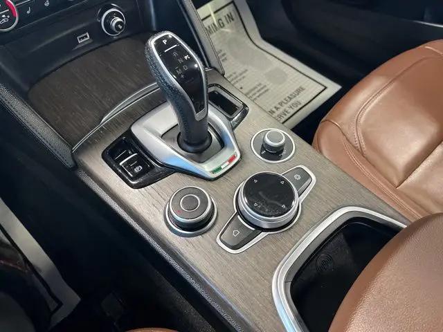 2022 Alfa Romeo Stelvio Ti AWD