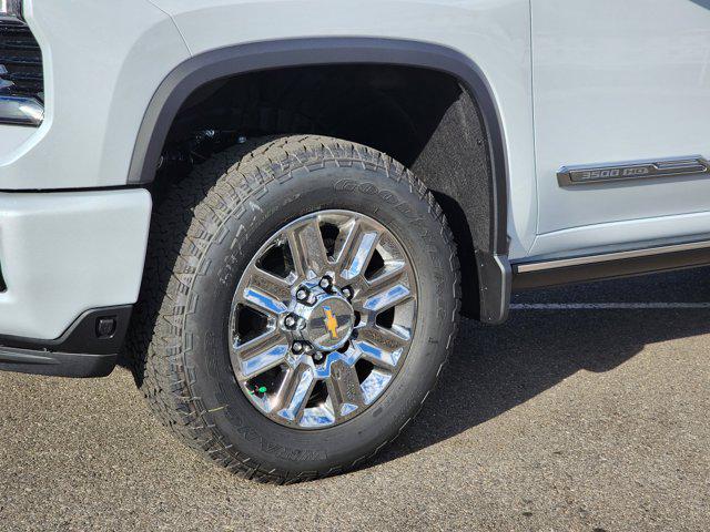 2026 Chevrolet Silverado 3500HD High Country 4WD