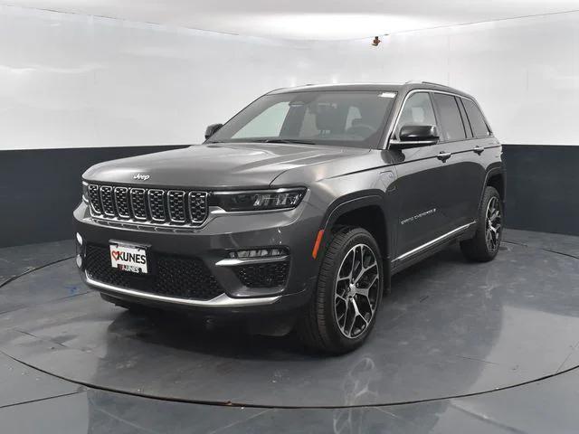 2022 Jeep Grand Cherokee 4xe Summit Reserve 4x4 2022 Jeep Grand Cherokee 4xe Summit Reserve 4x4