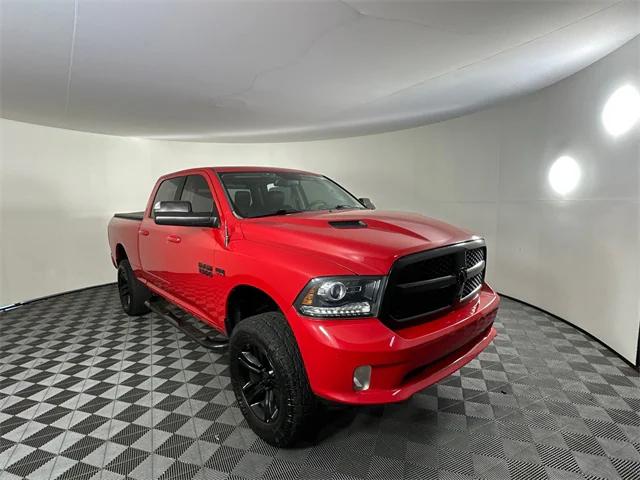 2017 RAM 1500 Night Crew Cab 4x4 64 Box