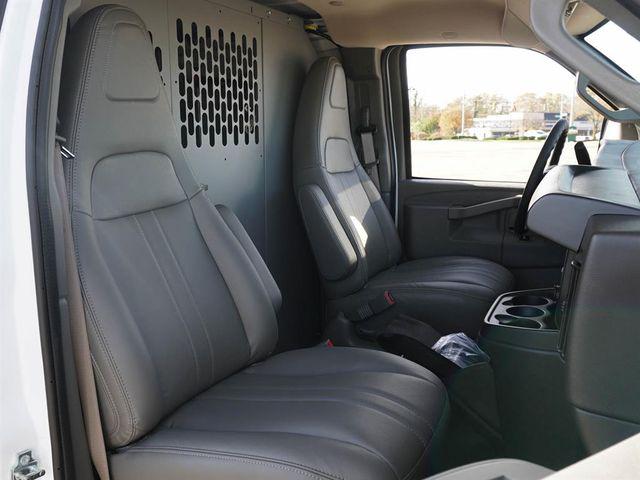 2025 Chevrolet Express Cargo Van RWD 2500 Extended Wheelbase WT