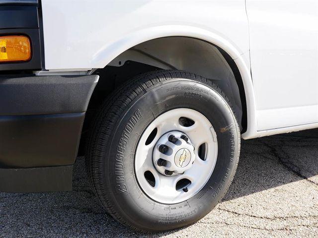 2025 Chevrolet Express Cargo Van RWD 2500 Extended Wheelbase WT