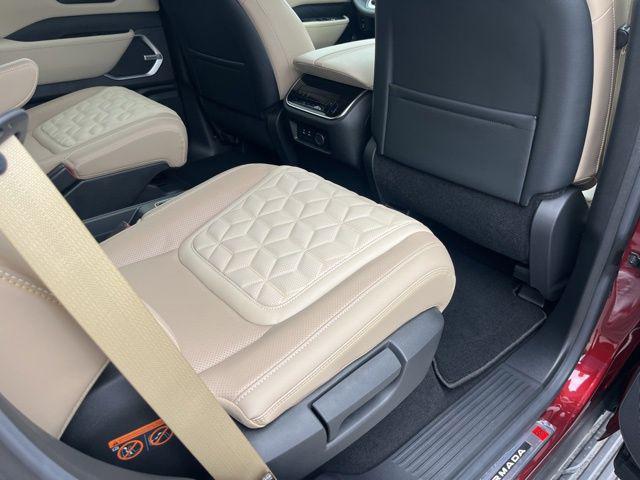 2025 Nissan Armada Platinum 2WD