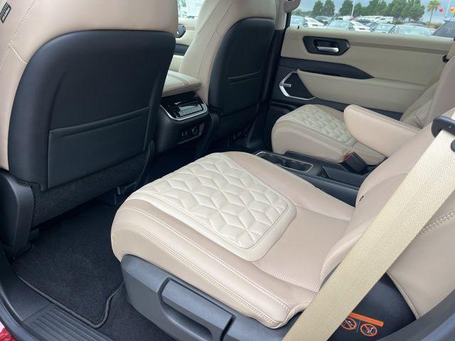 2025 Nissan Armada Platinum 2WD