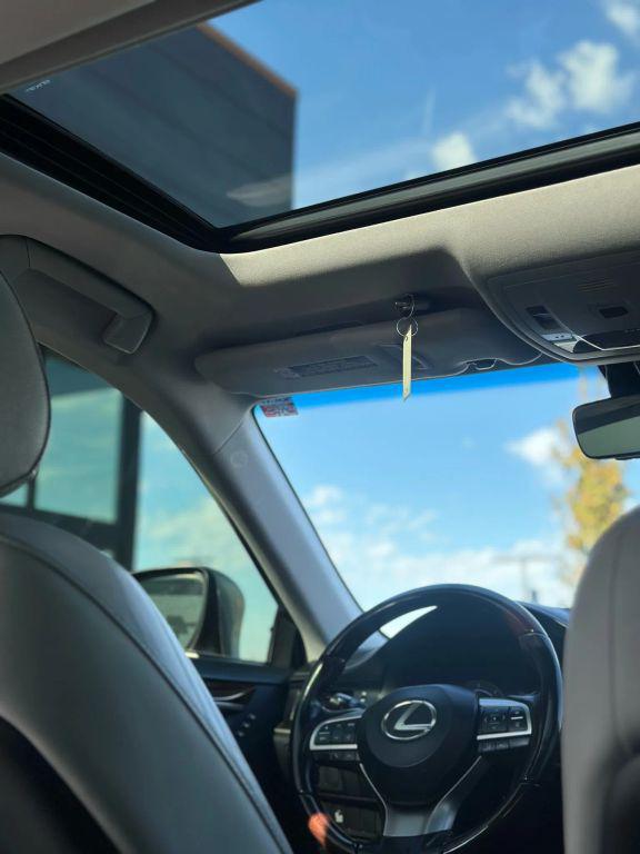 2017 Lexus ES 300h ES 300h Sedan 4D