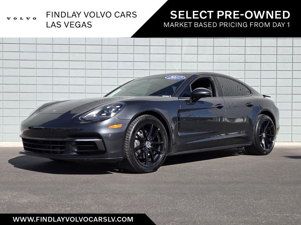 2017 Porsche Panamera 4's photo